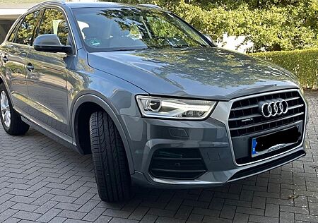 Audi Q3 2.0 TDI S tronic quattro design,52.200KM, 1.H
