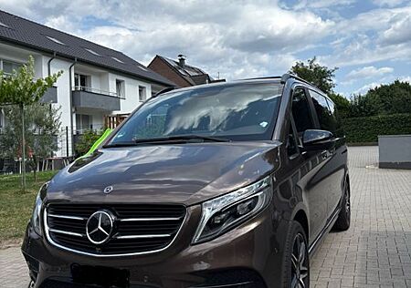 Mercedes-Benz V 250 d AMG. Automatik 2. Hand Scheckheft