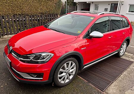 VW Golf Volkswagen 2.0 TDI BMT 135kW DSG 4MOTION Alltrack ...