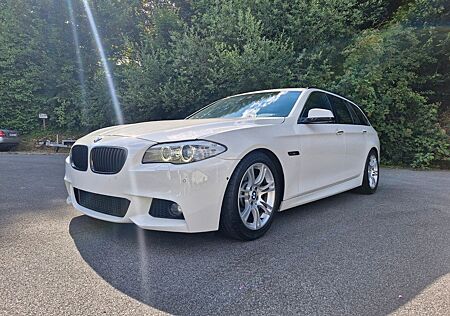 BMW 530d xDrive Touring - Vollausstattung