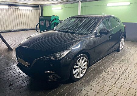 Mazda 3 2.2 SKYACTIV-D 150 Sports-Line Sports-Line