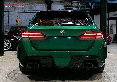 BMW M5 Plug-In Hybrid Touring xDrive A