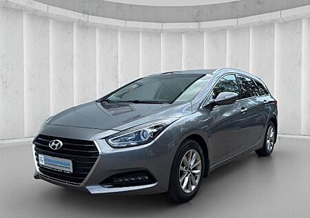 Hyundai i40 Kombi Trend 1.6 i Navi*Sitzhzg*PDC