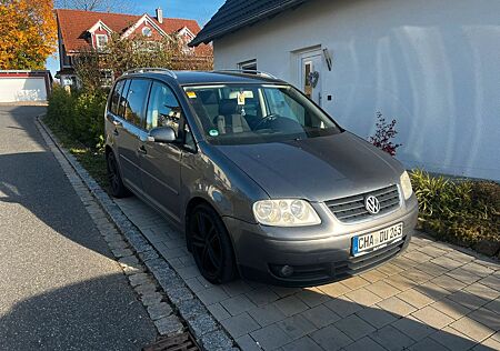 VW Touran Volkswagen 2.0 TDI mit TÜV 09/2025