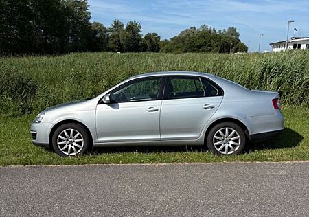 VW Jetta Volkswagen 1.6 Trendline Trendline