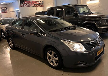 Toyota Avensis 2.0 D-4D Dynamic Sedan Clima EURO-5