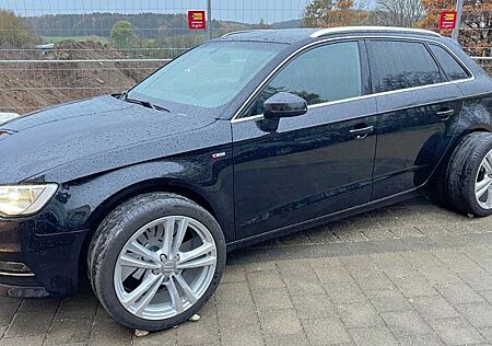 Audi A3 1.4TFSI Sportback S line Sportpaket Xenon 8fa