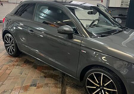 Audi A1 1.4 TFSI S tronic sport sport