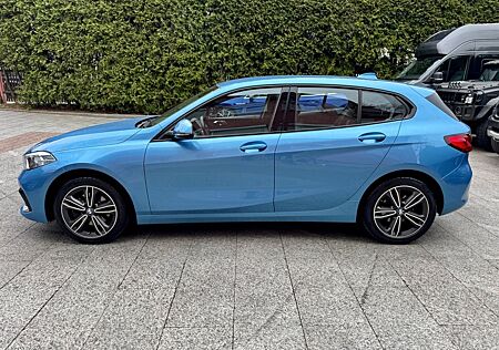 BMW 116d Sport Line Automatik *LED*Navi*PDC*1.Hand*