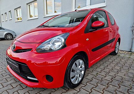 Toyota Aygo (X) Aygo 1.0 TÜV NEU 1.HAND KLIMA TFL EFH ZV CD AUX