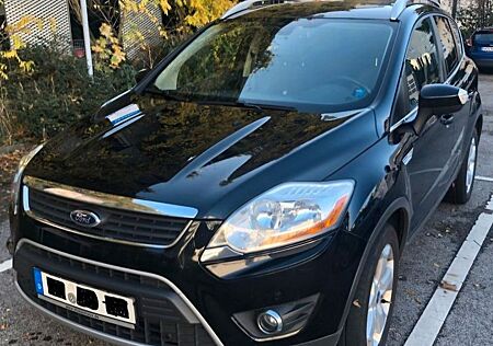 Ford Kuga 2,0 TDCi 4x4 103kW Individual PowerShif...