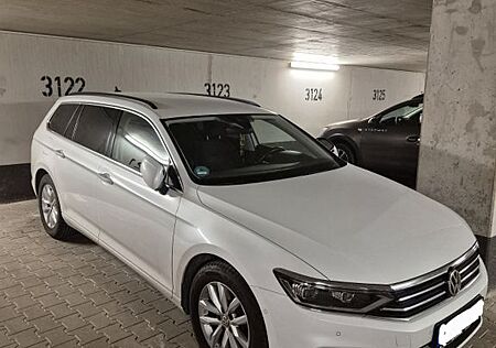 VW Passat Variant Volkswagen 2.0 TDI SCR DSG Business Vari...