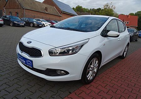 Kia Cee'd / Ceed 1- Hand-Navigation