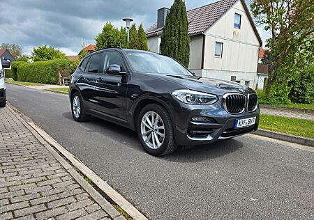 BMW X3 xDrive20d AT -