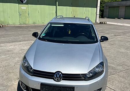 VW Golf Volkswagen 1.6 TDI DSG Style Variant Style