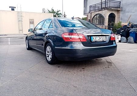 Mercedes-Benz E 220 CDI BlueEFFICIENCY AVANTGARDE AVANTGARDE