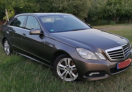 Mercedes-Benz E 350 4MATIC AVANTGARDE AVANTGARDE