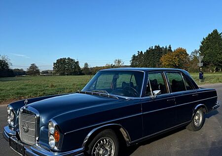 Mercedes-Benz 280 S/8 Restauriert