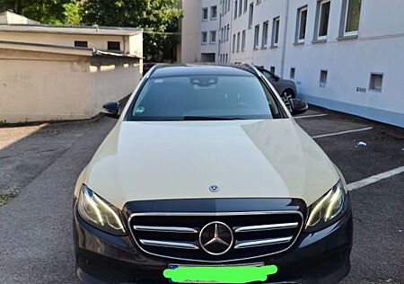 Mercedes-Benz E 220 E220d
