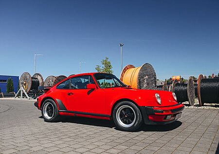 Porsche 911 Urmodell 911 WTL Coupe 930 Top Zustand SHD Klima