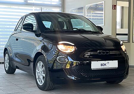 Fiat 500E Action Automatik Unfallfrei
