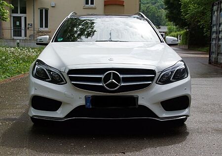 Mercedes-Benz E 250 T AVANTGARDE Autom. AVANTGARDE