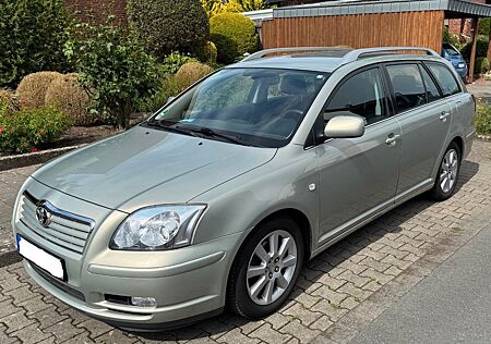 Toyota Avensis Combi 1.8-l-VVT-i Automatik AHK