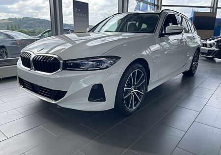 BMW 330e Touring G21 XB1