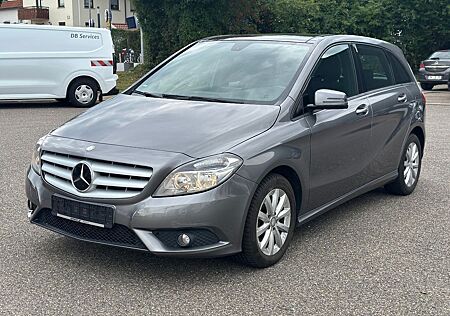 Mercedes-Benz B 180 CDI Automatik AHK PANO STANDHEIZUNG