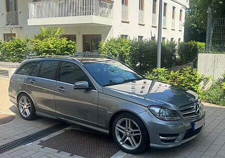 Mercedes-Benz C 220 CDI T BlueEFFICIENCY AMG Edition