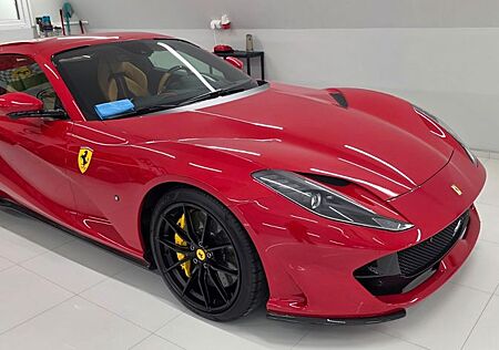 Ferrari 812 GTS ROSSO CORSA MET LIFT JBL SURRVIEW CARBON