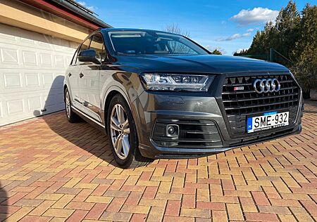 Audi SQ7 4.0 TDI quattro tiptronic 7 Sitz !! TOP !!