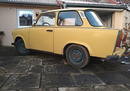 Trabant 601 P L - EZ 05/1984 mit H- Kennzeichen