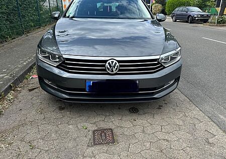 VW Passat Variant Volkswagen 2.0 TDI DSG BMT Trendline Var...