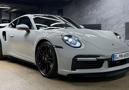 Porsche 992 Turbo S Coupé Bose Lift