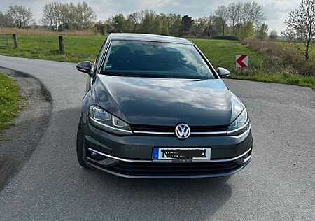VW Golf Volkswagen 1.0 TSI Sound Sound