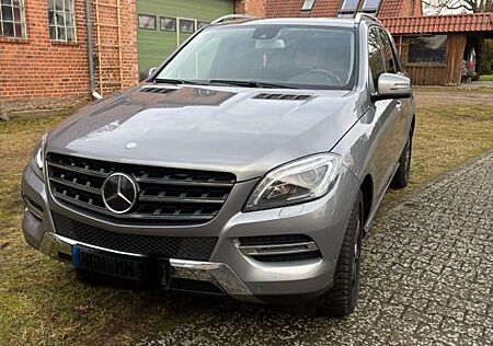 Mercedes-Benz ML 350 BlueTEC 4MATIC - AMG-Line
