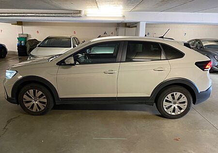 VW Taigo Volkswagen Einpark Sitzh App Connect Abgedunkelt