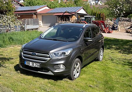 Ford Kuga 1,5 EcoBoost 4x2 110kW Titanium Automat...