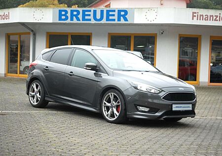 Ford Focus Titanium Navi Tempomat Klimaautomatik