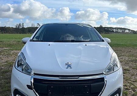 Peugeot 208 BlueHDi 100 Allure Allure