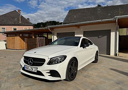 Mercedes-Benz C 180 Coupé AMG-Line 18ZOLL*SHZ*TEMP*PANO*