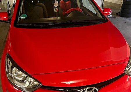 Hyundai i20 1.4 Trend Automatik Trend