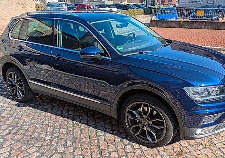 VW Tiguan Volkswagen 2.0 TSI 132kW BMT 4MOTION Highline Hi...