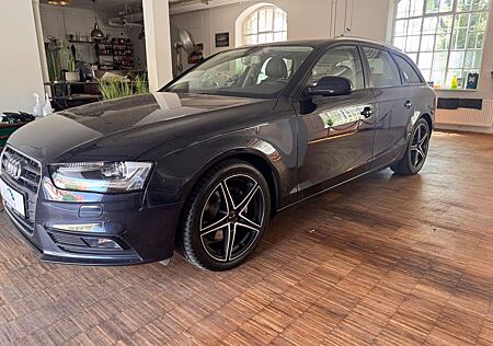 Audi A4 Avant 2,0 TDI DPF*AHK*PDC*ACC*Pano*Xenon