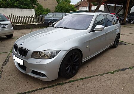 BMW 330d Navi / Xenon / Leder