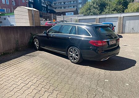 Mercedes-Benz C 220 CDI 4MATIC T Autom. -