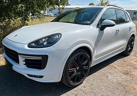 Porsche Cayenne GTS / 1.Hand
