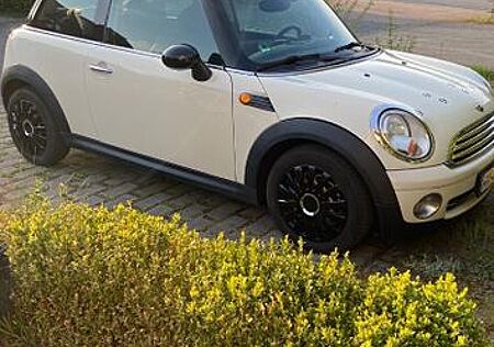Mini ONE mit Panorama/Schiebedach, Klima, Sitzheizun