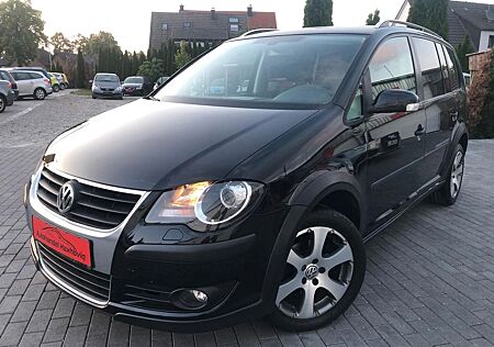 VW Touran Volkswagen CrossTouran